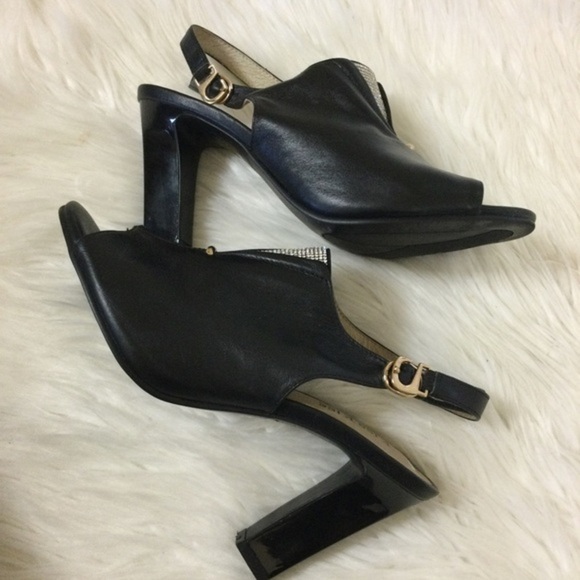 Kiss Kiss Italy Black Leather with‎ Rhinestones Peep Toe Sandals Size 7.5 NWOT - Picture 7 of 13